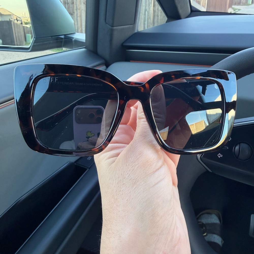 Diff Tortoise Shell Sunglasses - image 3